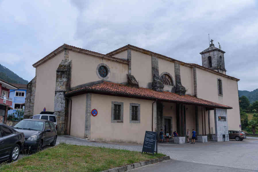 Principado de Asturias 017 - Cangas de Onís - Aula del Reino de Asturias.jpg